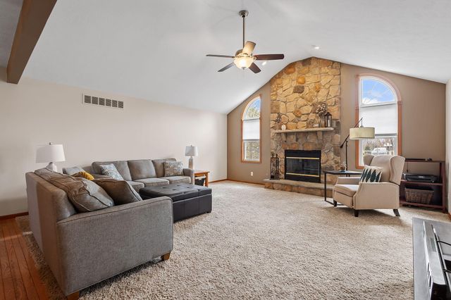 308 E Ross Avenue, Kouts, IN 46347