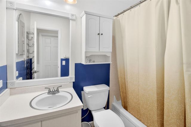 1915 NW 42ND PLACE, Gainesville, FL 32605