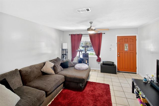 1915 NW 42ND PLACE, Gainesville, FL 32605
