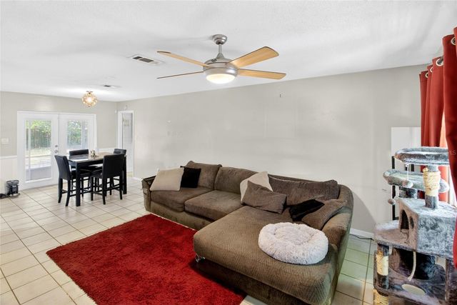 1915 NW 42ND PLACE, Gainesville, FL 32605