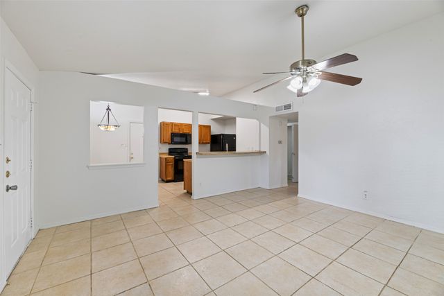 447 Vincent Street, Cedar Hill, TX 75104