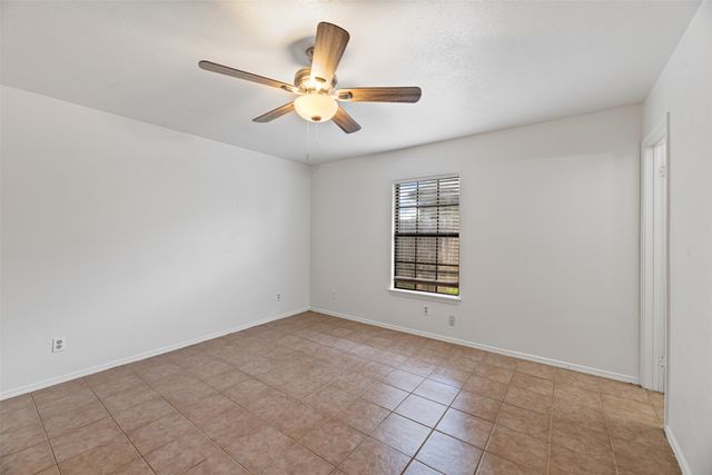 447 Vincent Street, Cedar Hill, TX 75104