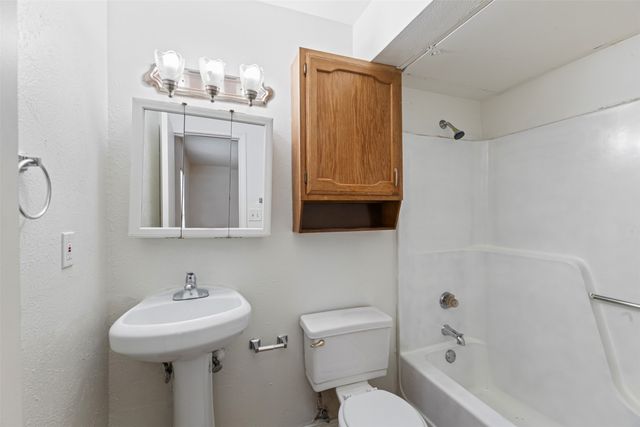 447 Vincent Street, Cedar Hill, TX 75104