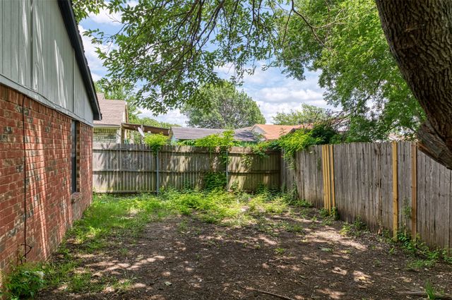 447 Vincent Street, Cedar Hill, TX 75104