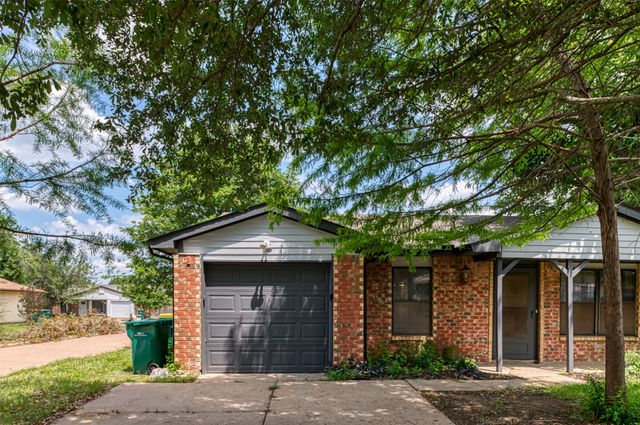 447 Vincent Street, Cedar Hill, TX 75104