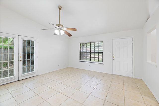 447 Vincent Street, Cedar Hill, TX 75104