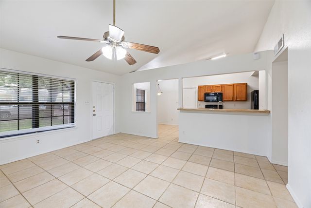 447 Vincent Street, Cedar Hill, TX 75104