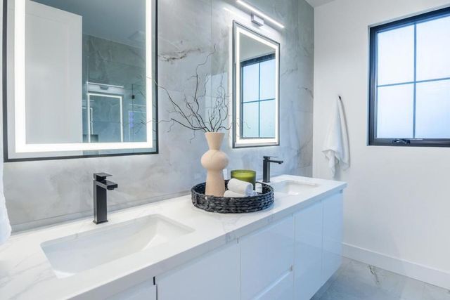 1633 Elm Street, San Carlos, CA 94070