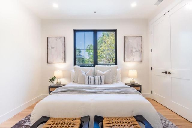1633 Elm Street, San Carlos, CA 94070
