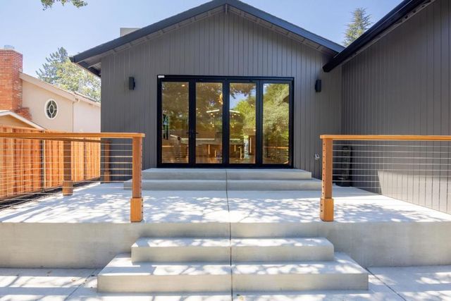 1633 Elm Street, San Carlos, CA 94070