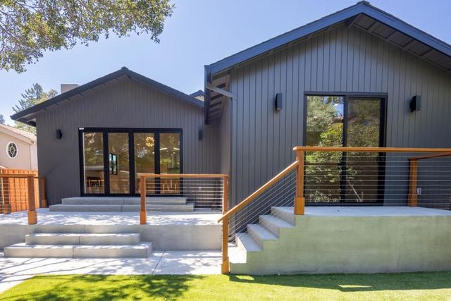 1633 Elm Street, San Carlos, CA 94070