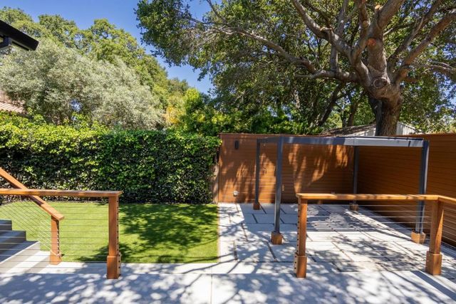1633 Elm Street, San Carlos, CA 94070