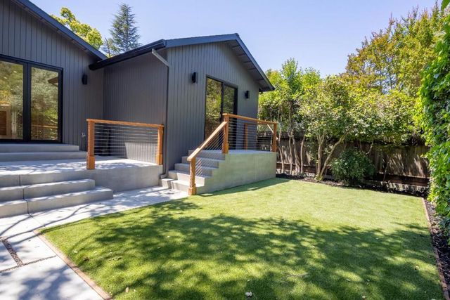 1633 Elm Street, San Carlos, CA 94070