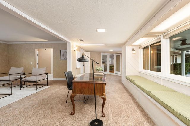 5662 N Thorne Avenue, Fresno, CA 93711