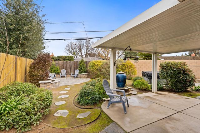 5662 N Thorne Avenue, Fresno, CA 93711