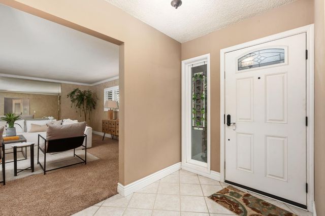 5662 N Thorne Avenue, Fresno, CA 93711