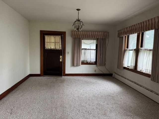 1275 N Parker Drive, Janesville, WI 53545