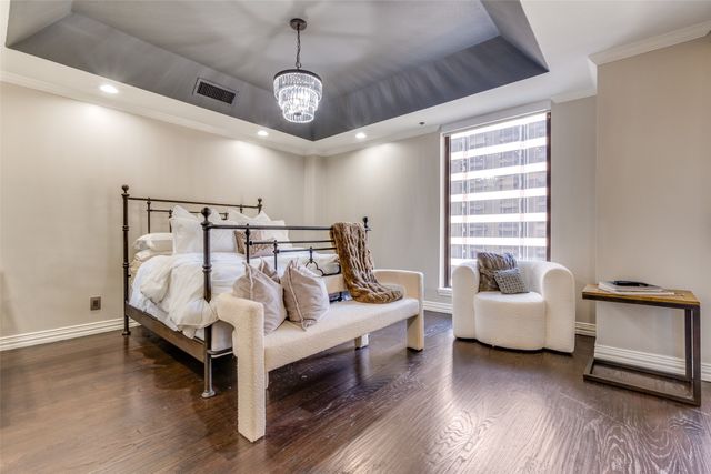 5909 Luther Lane 900, Dallas, TX 75225