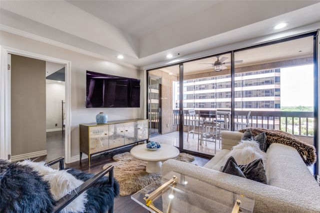 5909 Luther Lane 900, Dallas, TX 75225