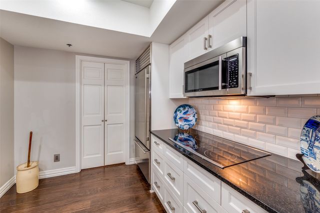 5909 Luther Lane 900, Dallas, TX 75225