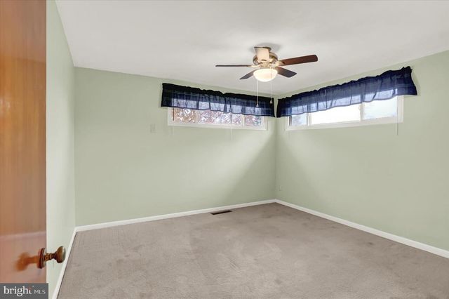 211 WALNUT LEVEL RD, New Cumberland, PA 17070