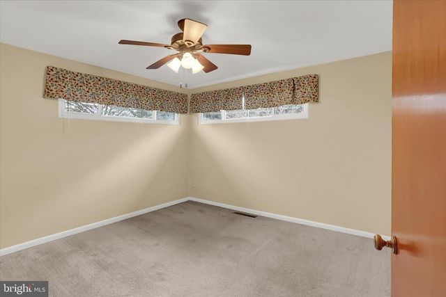 211 WALNUT LEVEL RD, New Cumberland, PA 17070