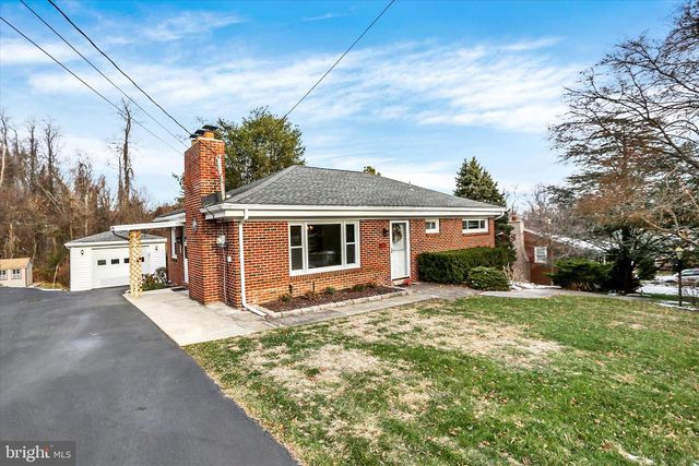 211 WALNUT LEVEL RD, New Cumberland, PA 17070