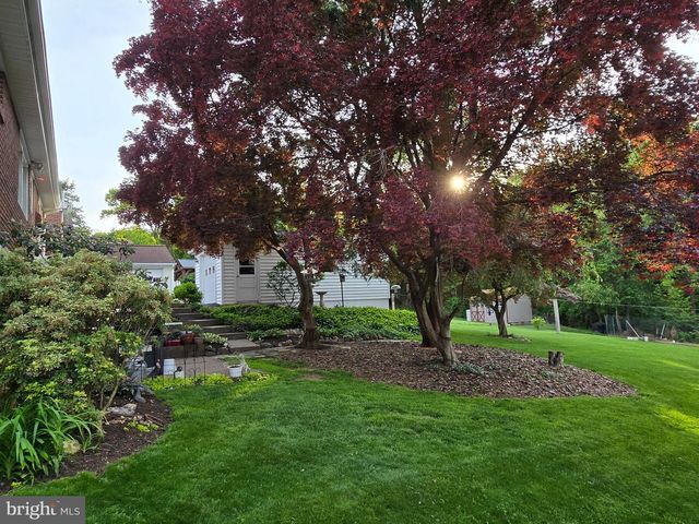 211 WALNUT LEVEL RD, New Cumberland, PA 17070