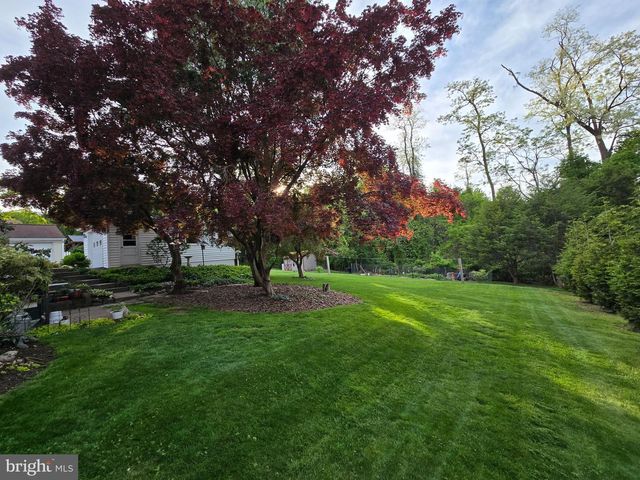 211 WALNUT LEVEL RD, New Cumberland, PA 17070