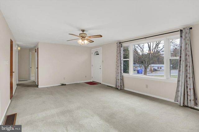 211 WALNUT LEVEL RD, New Cumberland, PA 17070