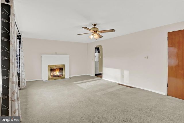 211 WALNUT LEVEL RD, New Cumberland, PA 17070