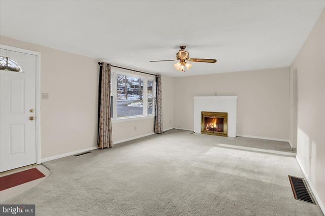 211 WALNUT LEVEL RD, New Cumberland, PA 17070