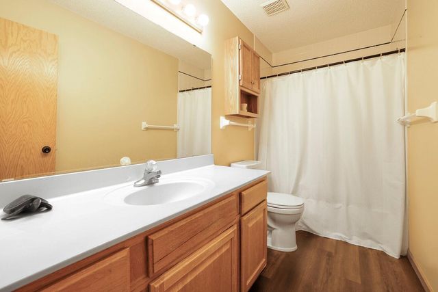 13027 Penn Avenue S, Burnsville, MN 55337