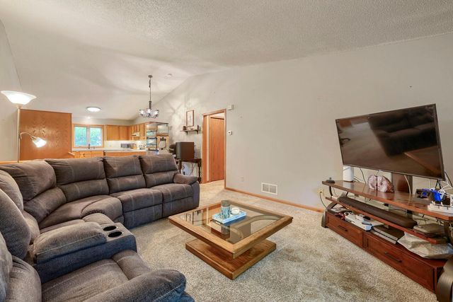13027 Penn Avenue S, Burnsville, MN 55337