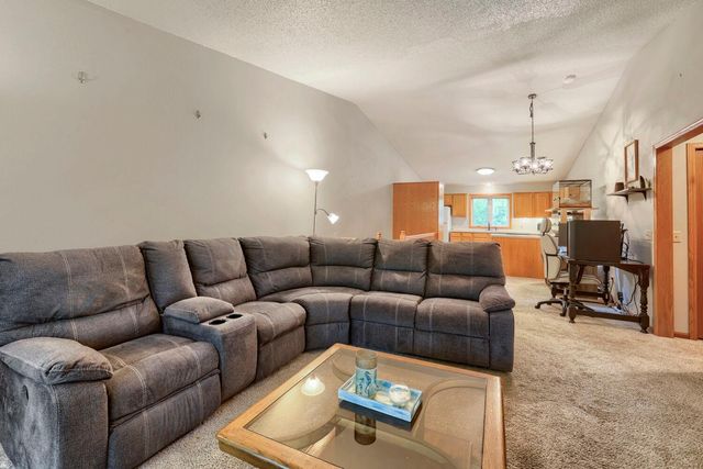 13027 Penn Avenue S, Burnsville, MN 55337