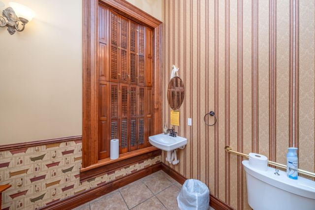 414 Maple Street, Big Rapids, MI 49307