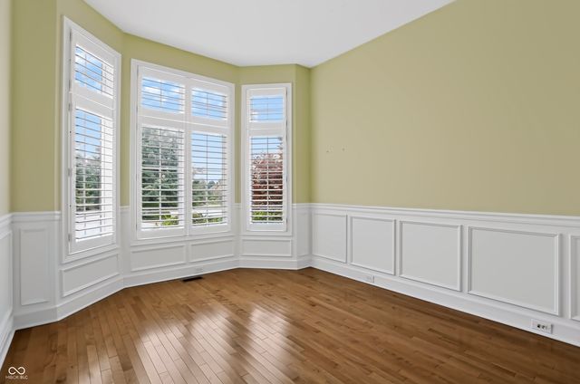 15478 Long Cove Boulevard, Carmel, IN 46033