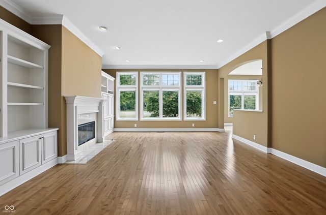 15478 Long Cove Boulevard, Carmel, IN 46033