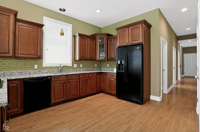 15478 Long Cove Boulevard, Carmel, IN 46033