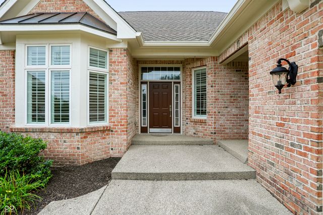 15478 Long Cove Boulevard, Carmel, IN 46033