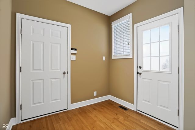 15478 Long Cove Boulevard, Carmel, IN 46033