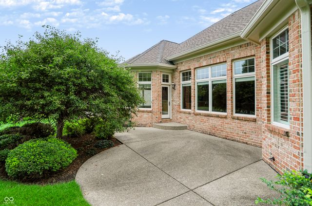 15478 Long Cove Boulevard, Carmel, IN 46033