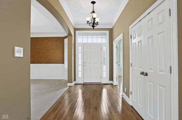 15478 Long Cove Boulevard, Carmel, IN 46033
