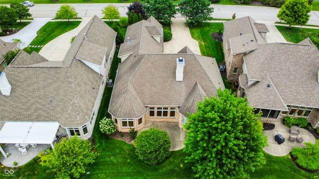 15478 Long Cove Boulevard, Carmel, IN 46033