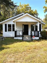 1550 Colgin Street, Mobile, AL 36605