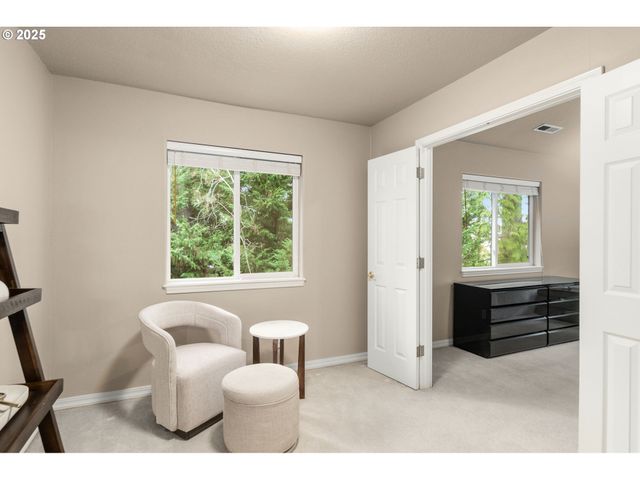 7327 Sw KELSI Ct, Portland, OR 97223