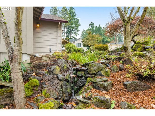 7327 Sw KELSI Ct, Portland, OR 97223
