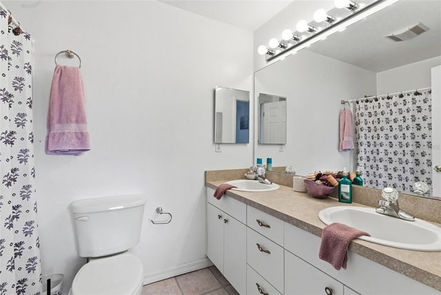 5731 17TH STREET, Zephyrhills, FL 33542