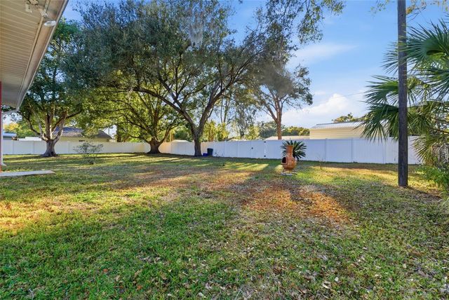 5731 17TH STREET, Zephyrhills, FL 33542