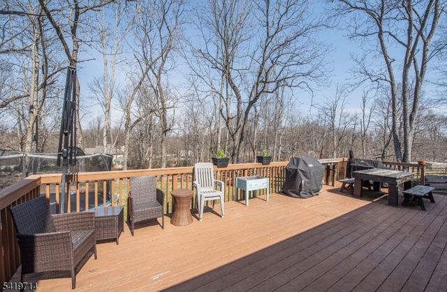 24 Valley View Trl, Sparta Twp., NJ 07871